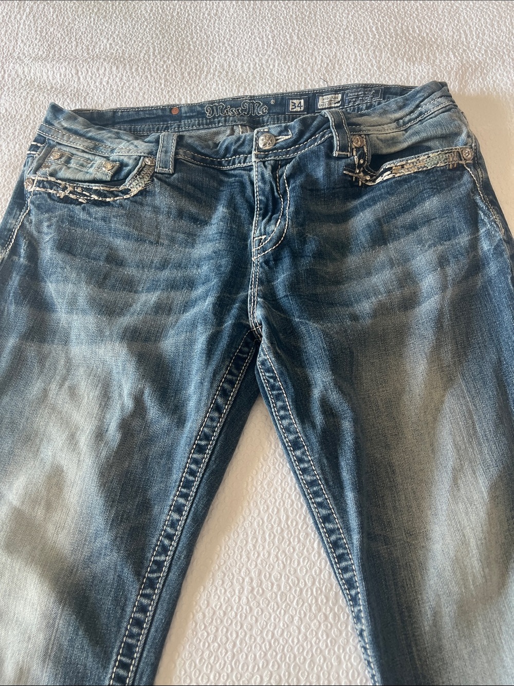 Miss Me Women’s Faded Blue Slim Straight Jeans with Distressed Trim - Picture 2 of 10